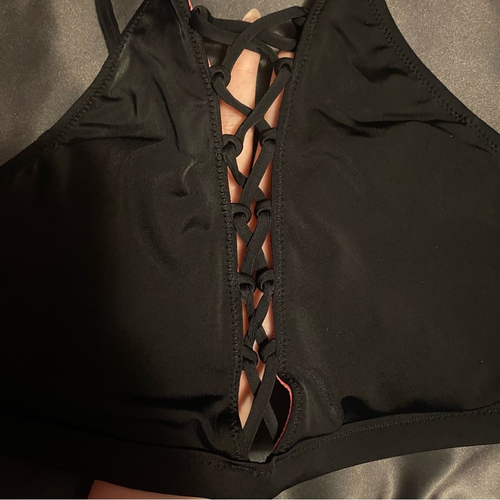 Victoria’s Secret VS PINK black halter bikini swim top - size large NWOT - Picture 2 of 5